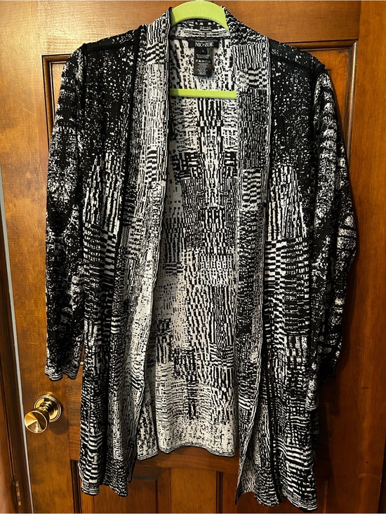 NIC+ZOE Sweaters - NIC+ZOE Black and White Patterned Open-Front Cardigan